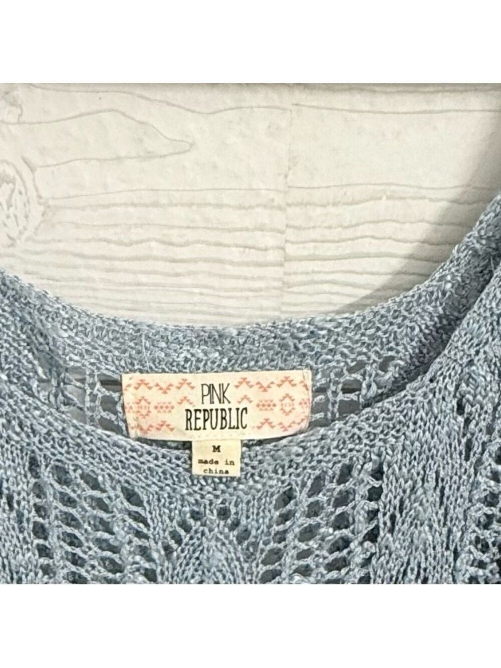 Pink Republic Women’s Blue Sleeveless Crocheted Top. Size M - Picture 5 of 6